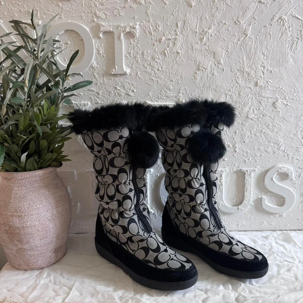 Coach Theona Signature snow boots